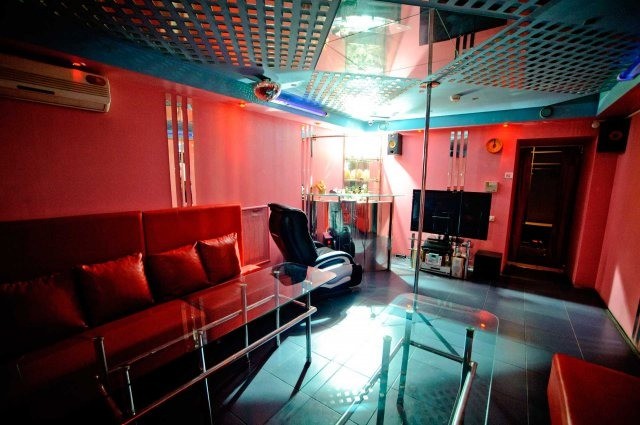 Flight - Nightclub in Saratov, Russia
