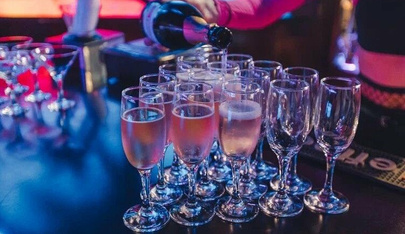 Стриптиз-клуб Mon Ami в Сочи - Nightclub in Sochi, Russia