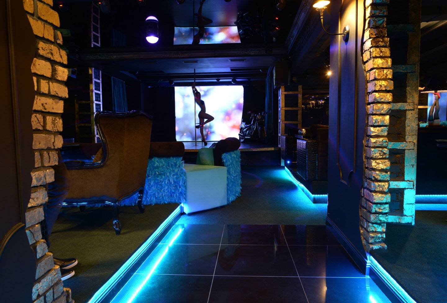 Striptease Club Cats - Nightclub in Stavropol, Russia