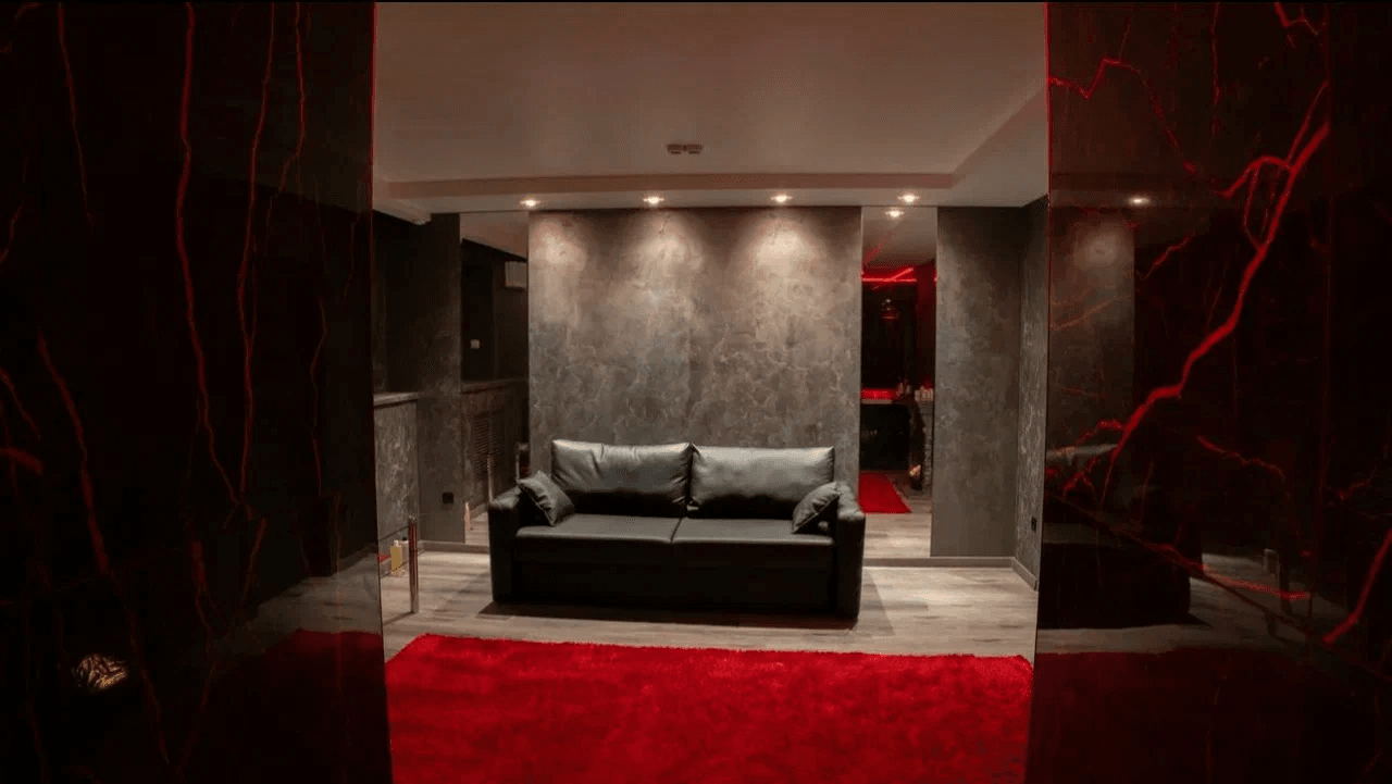 Egoist (Surgut) - Erotic Massage in Surgut, Russia