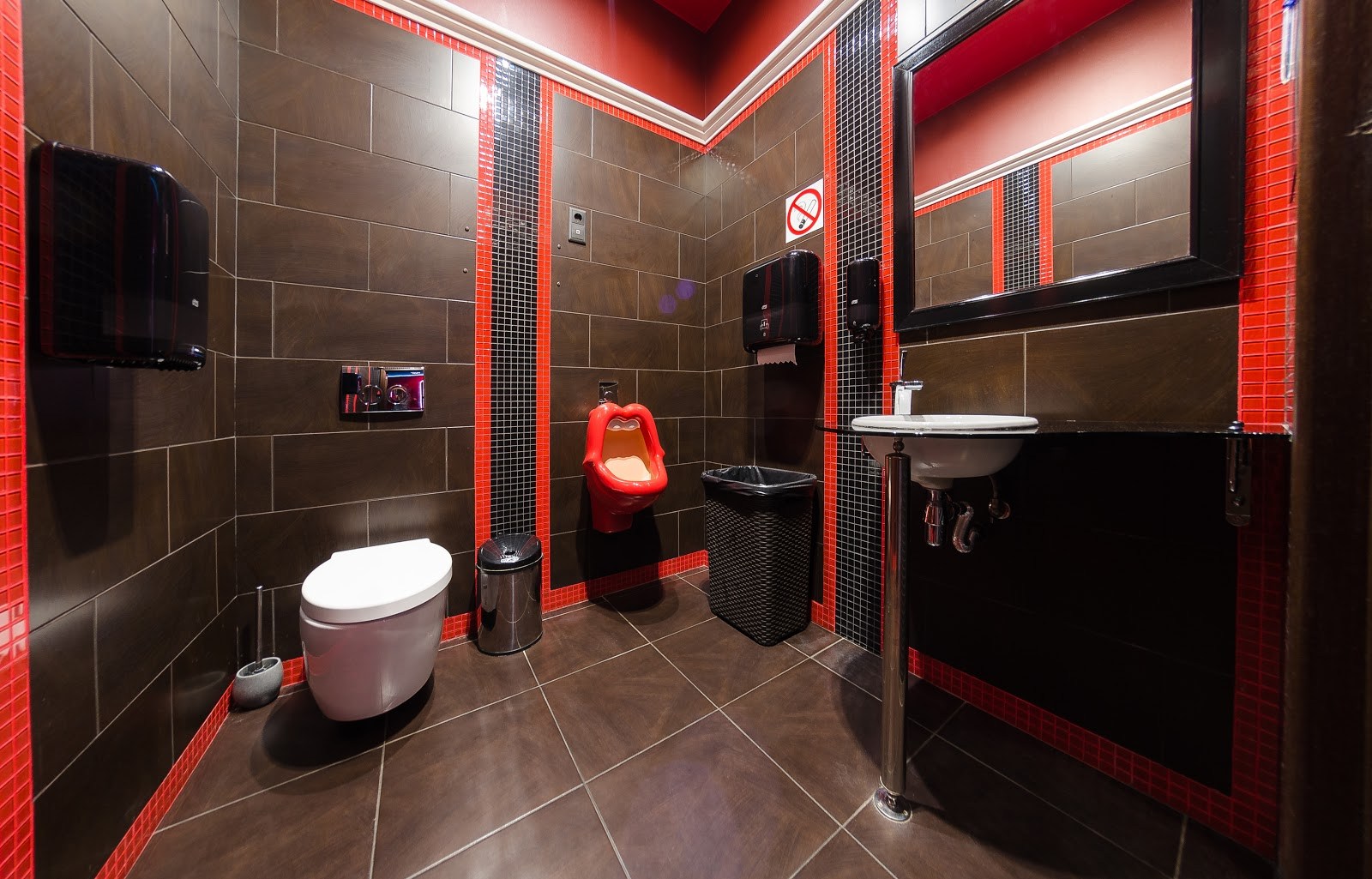 Muzhskoy Klub Medved', Striptiz-Bar - Nightclub in Tomsk, Russia