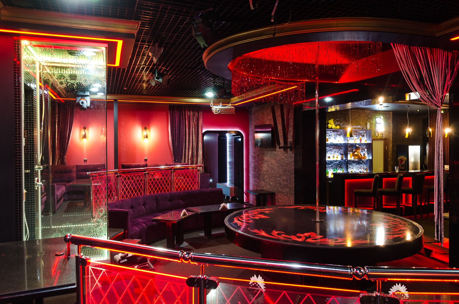 Muzhskoy Klub Medved', Striptiz-Bar - Nightclub in Tomsk, Russia