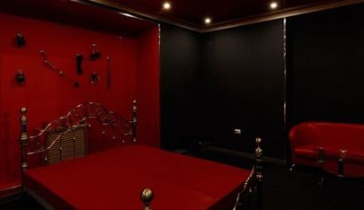 Muzhskoy Privat Klub Blek - in ,