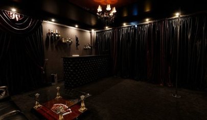 Muzhskoy Privat Klub Blek - in ,