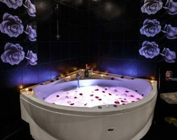 Muzhskoy Privat Klub Blek - Erotic Massage in Tyumen, Russia