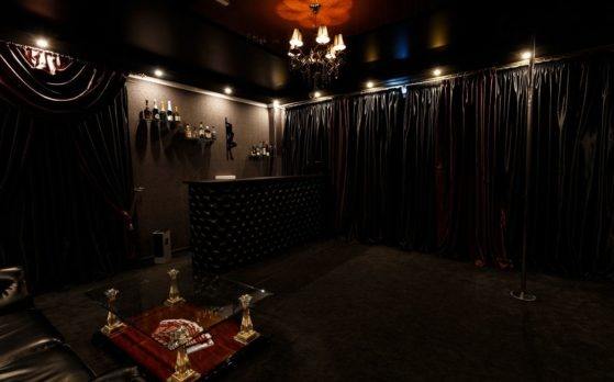 Muzhskoy Privat Klub Blek - Erotic Massage in Tyumen, Russia
