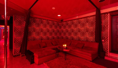 Сафари, Men's Club (Safari, Men's Club) - Erotic Massage in Tyumen, Russia