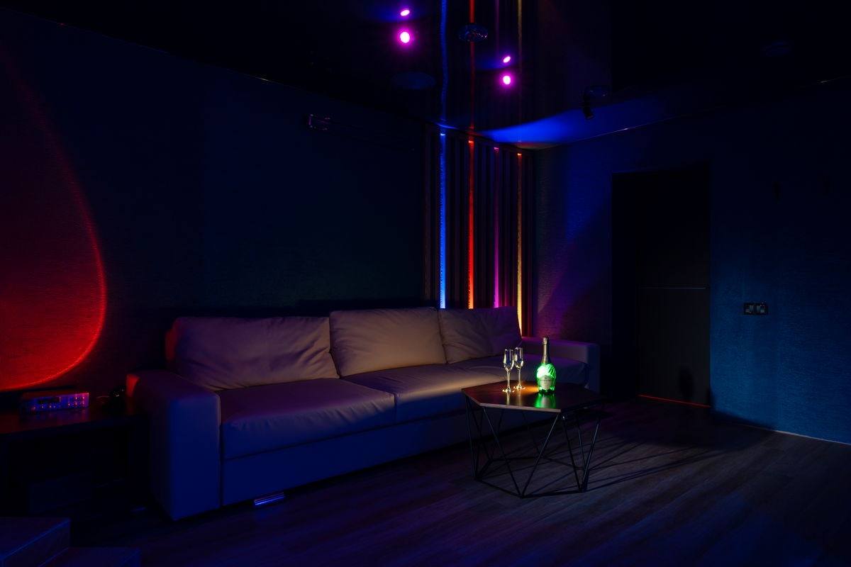 Сафари, Men's Club (Safari, Men's Club) - Erotic Massage in Tyumen, Russia