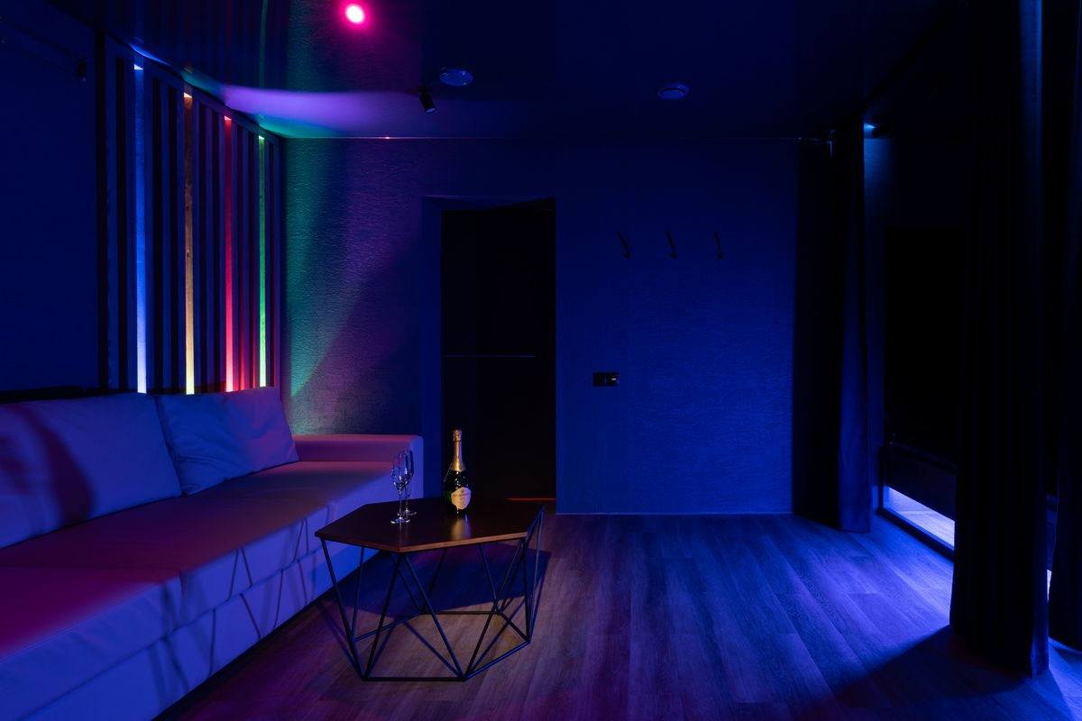 Сафари, Men's Club (Safari, Men's Club) - Erotic Massage in Tyumen, Russia