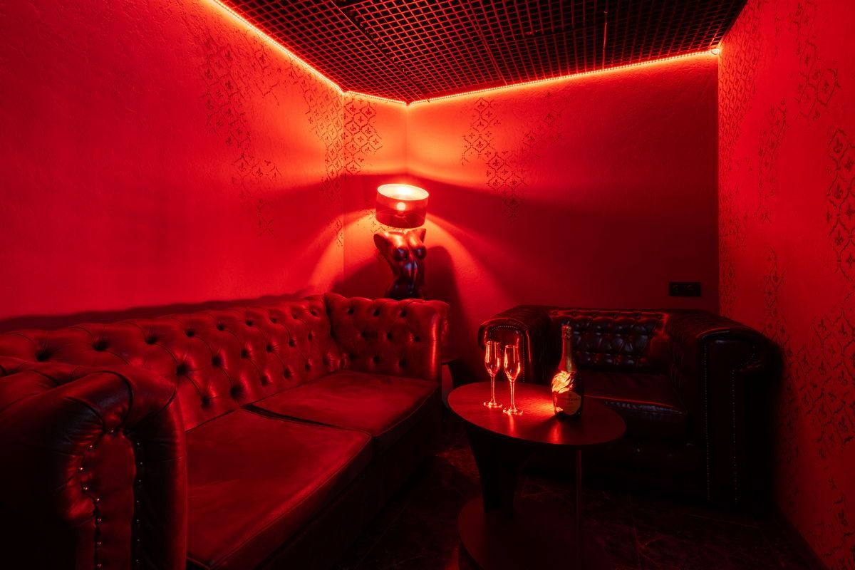 Сафари, Men's Club (Safari, Men's Club) - Erotic Massage in Tyumen, Russia