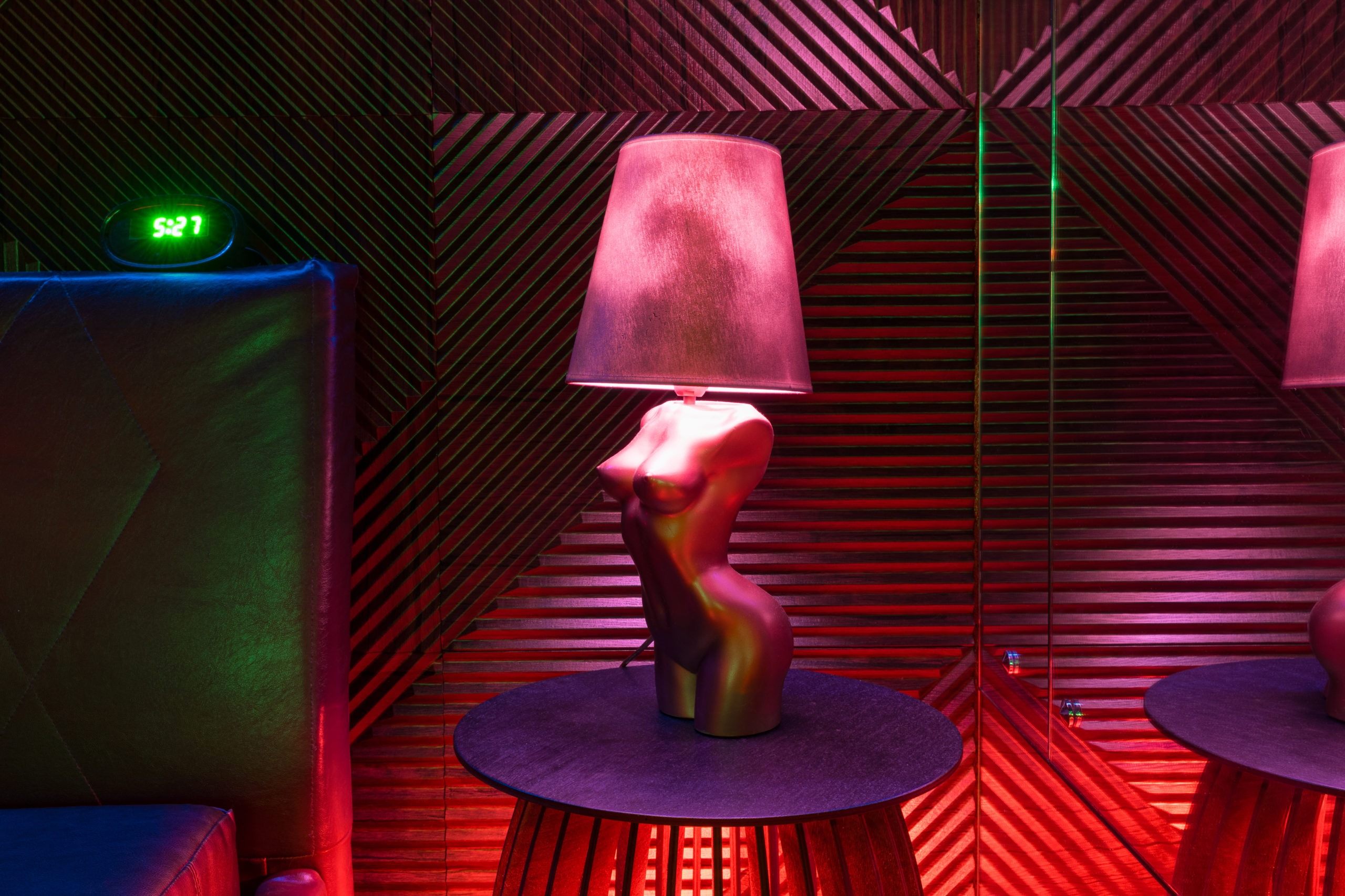 Сафари, Men's Club (Safari, Men's Club) - Erotic Massage in Tyumen, Russia