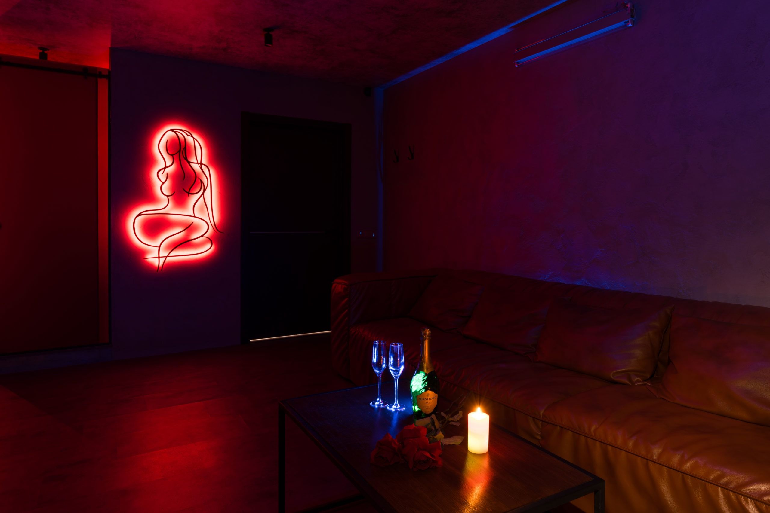 Сафари, Men's Club (Safari, Men's Club) - Erotic Massage in Tyumen, Russia