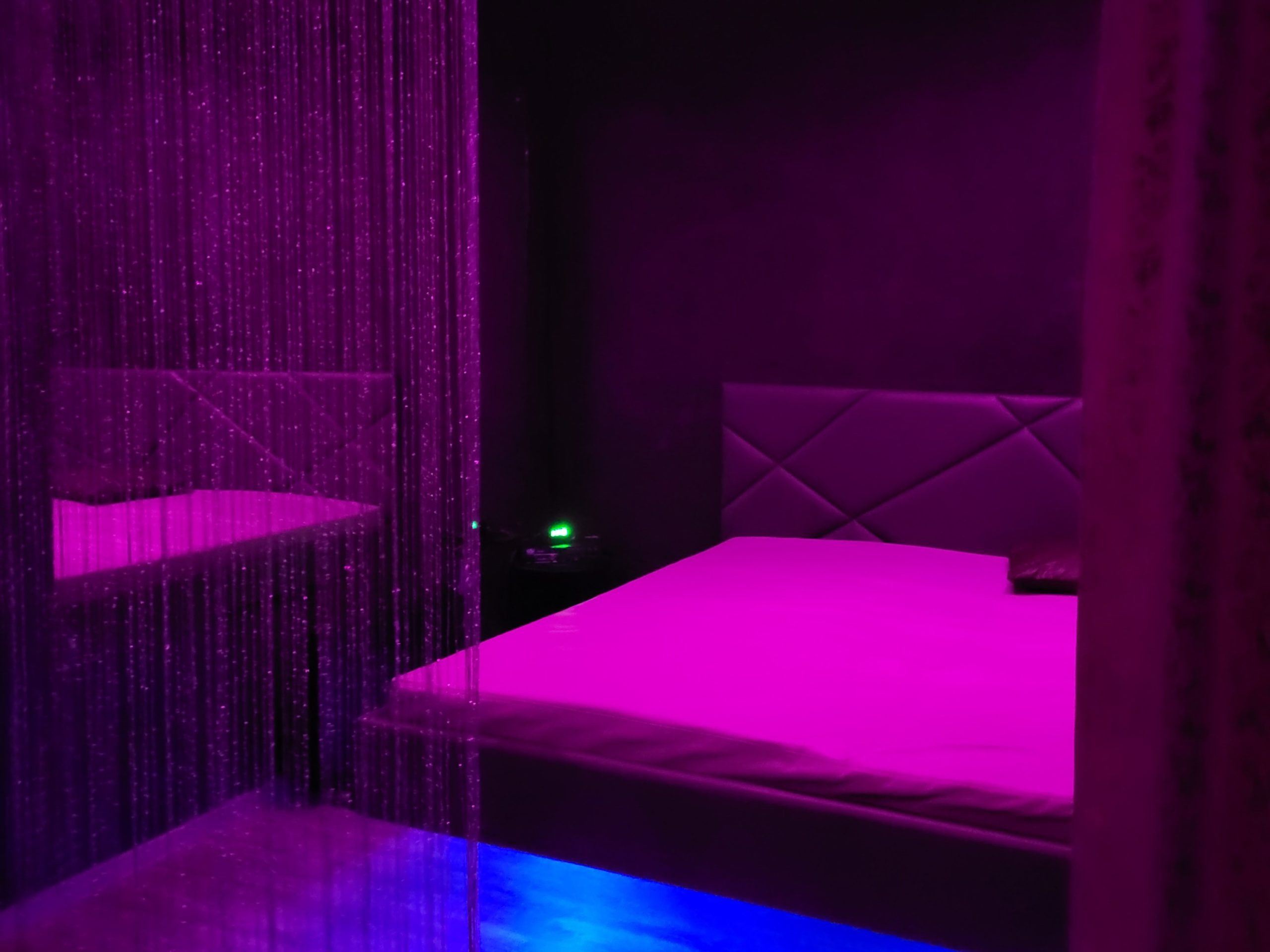 Сафари, Men's Club (Safari, Men's Club) - Erotic Massage in Tyumen, Russia