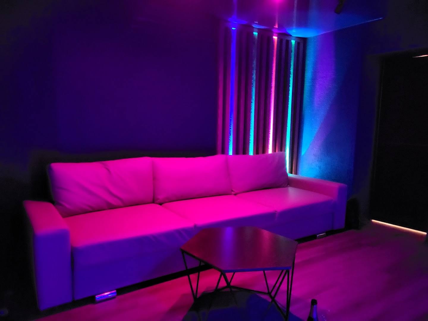 Сафари, Men's Club (Safari, Men's Club) - Erotic Massage in Tyumen, Russia