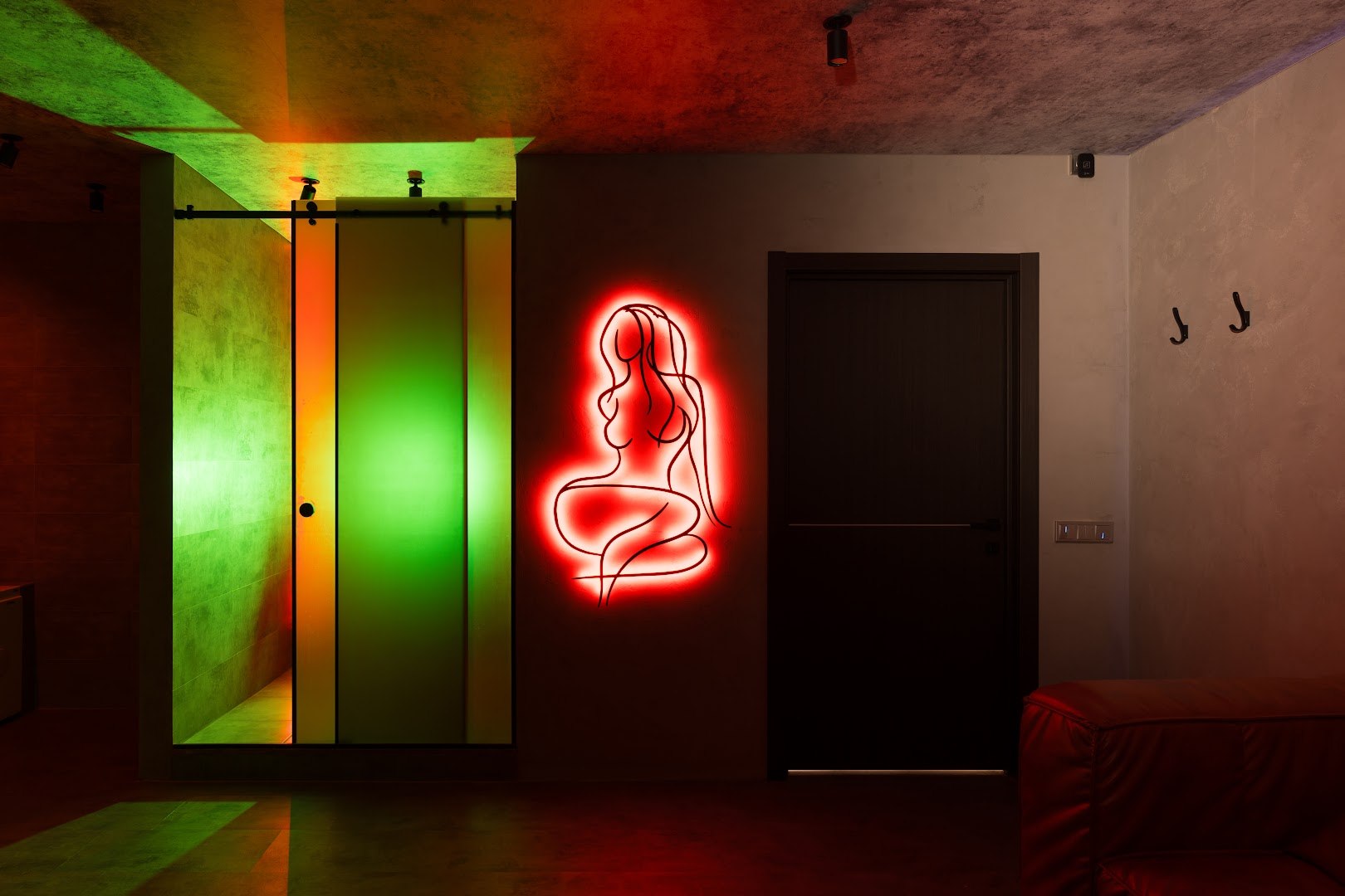 Сафари, Men's Club (Safari, Men's Club) - Erotic Massage in Tyumen, Russia