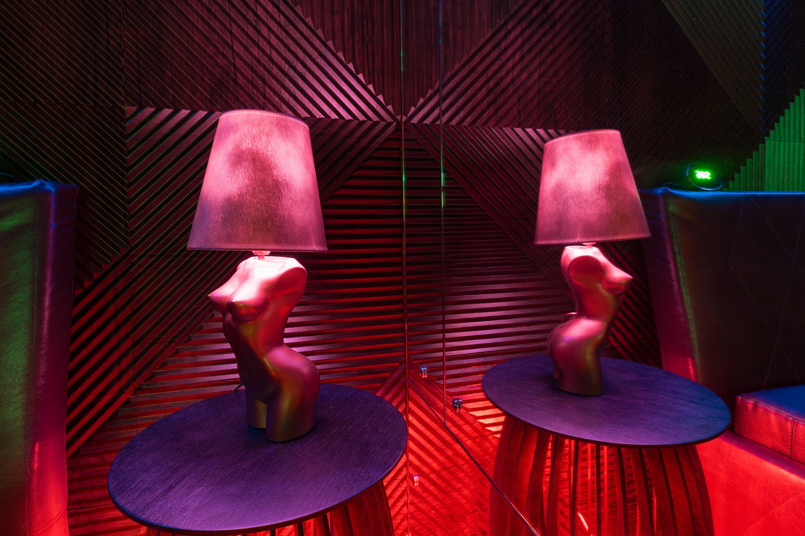 Сафари, Men's Club (Safari, Men's Club) - Erotic Massage in Tyumen, Russia