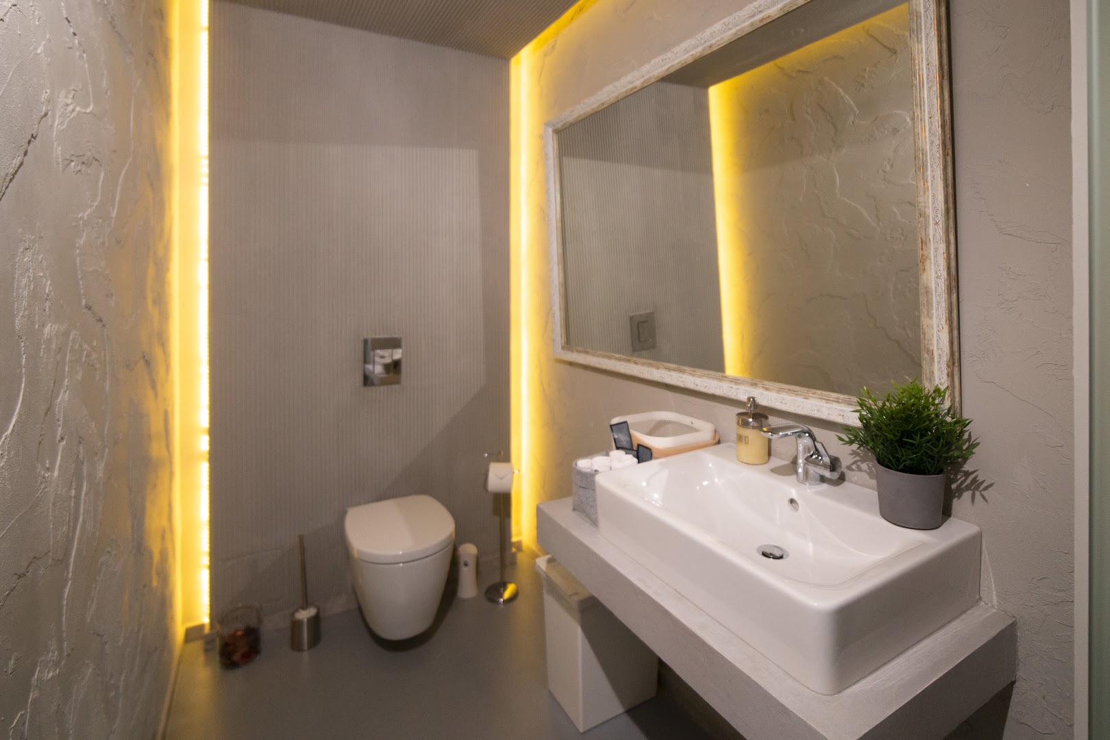 Studio 83 | 24-hour Massage By Maxim Gorky | Men's Club, Relaxing Massage, Spa Salon - Erotic Massage in Tyumen, Russia