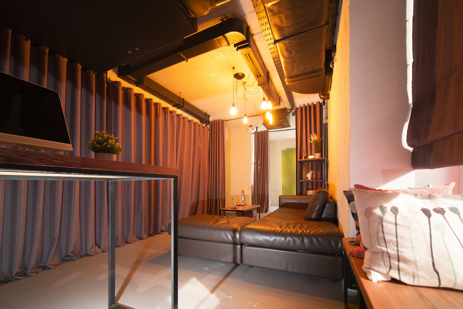 Studio 83 | 24-hour Massage By Maxim Gorky | Men's Club, Relaxing Massage, Spa Salon - Erotic Massage in Tyumen, Russia