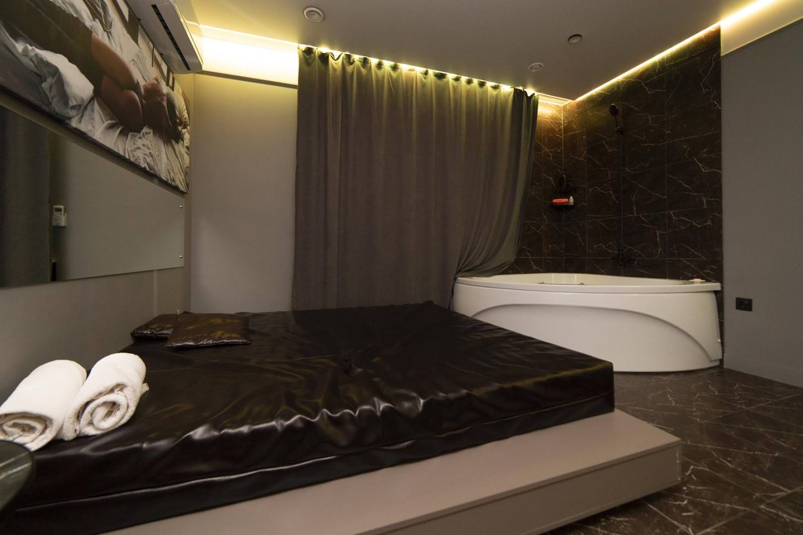 Zodiac Massage Salon Tyumen - Erotic Massage in Tyumen, Russia
