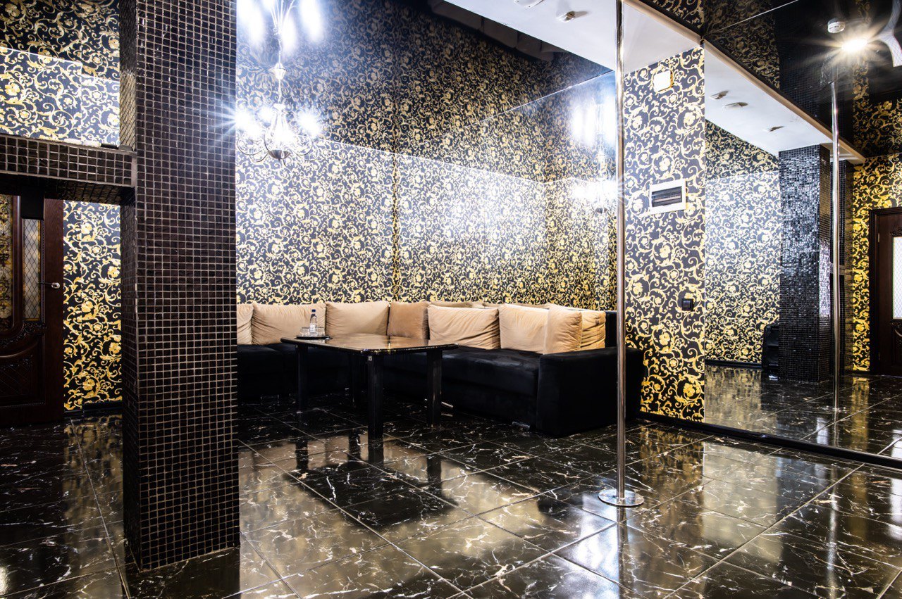  Garem House - Nightclub in Tyumen, Russia