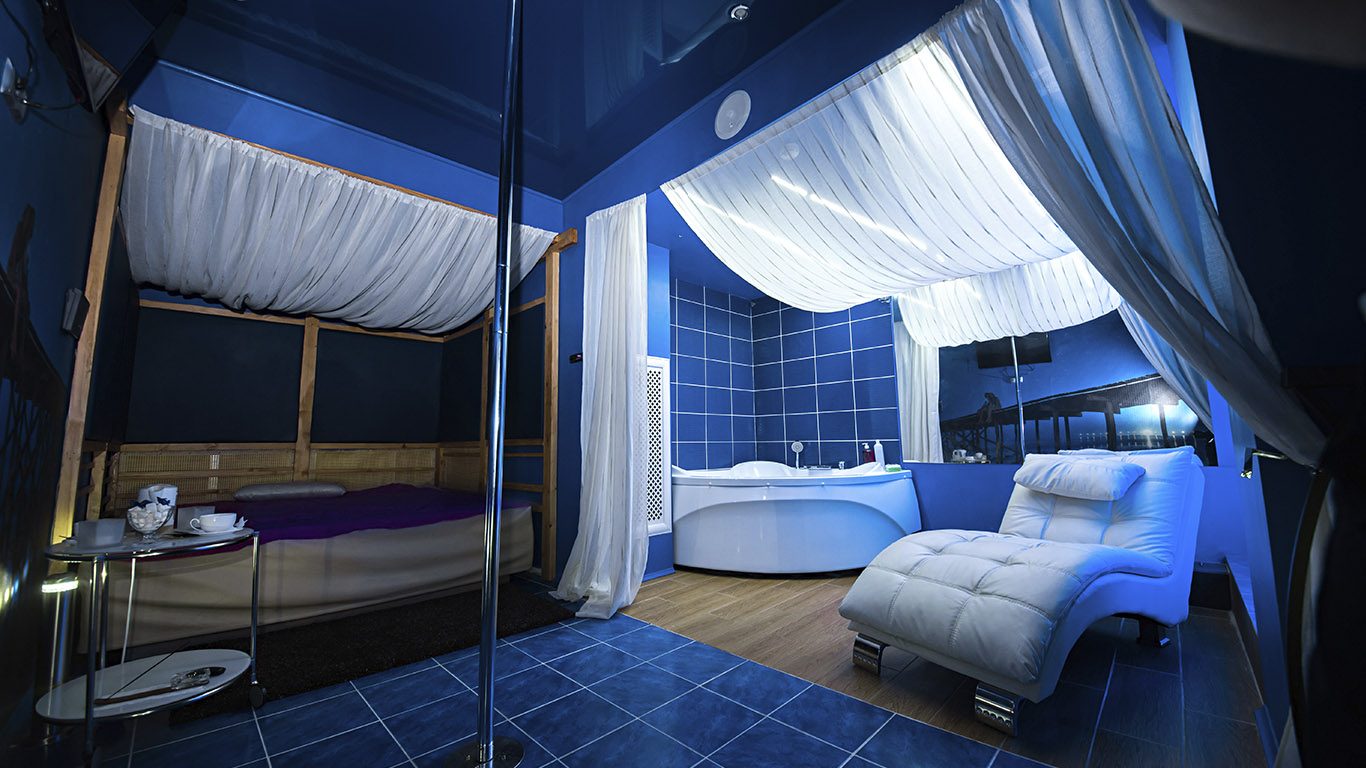 Opium (Ufa) - Erotic Massage in Ufa, Russia