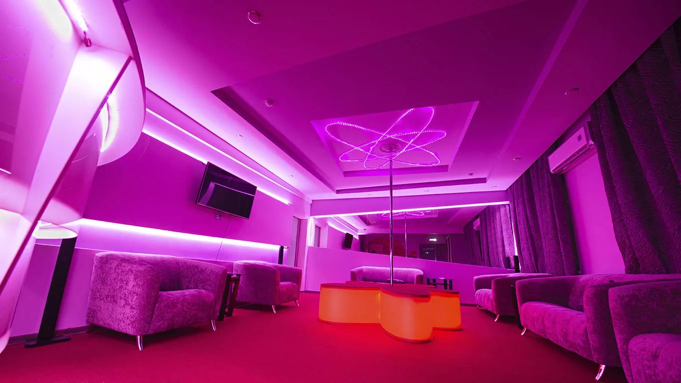 Opium (Ufa) - Erotic Massage in Ufa, Russia