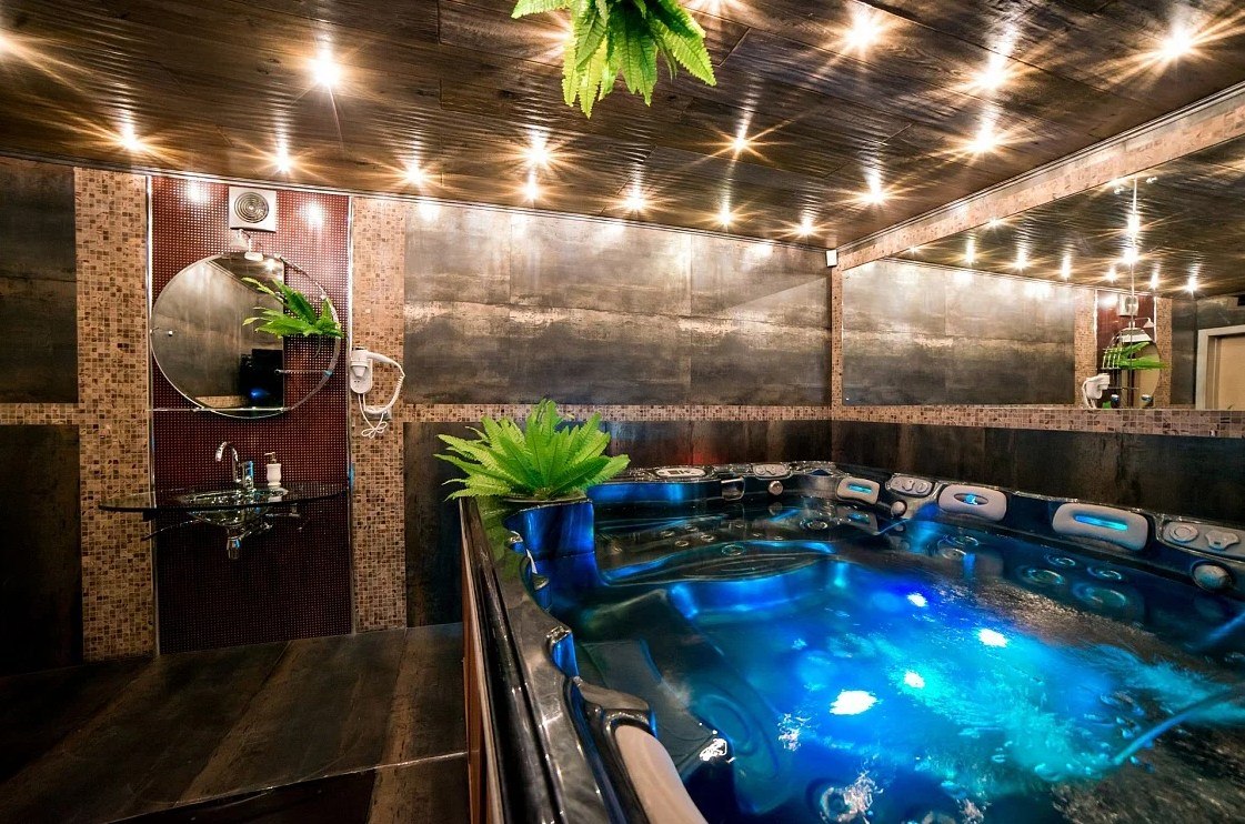 Playboy Spa - Erotic Massage in Ufa, Russia
