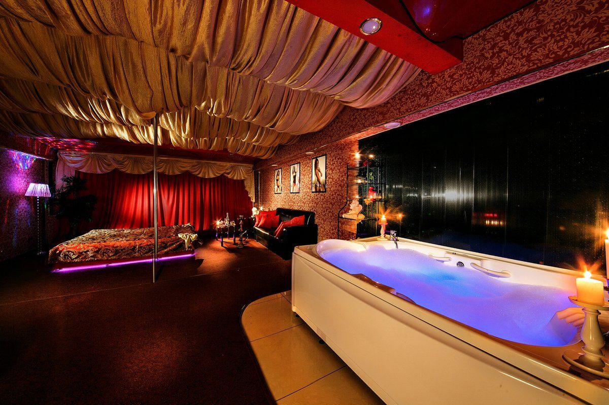 Rich Men's Club - Erotic Massage in Ufa, Russia