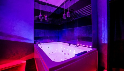 Red Rooms - in ,