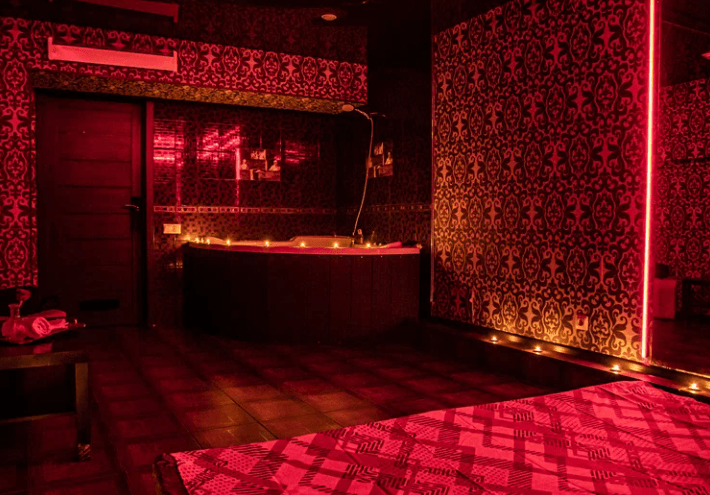 Emmanuel Gentleman`s Privat Club - Erotic Massage in Volgograd, Russia