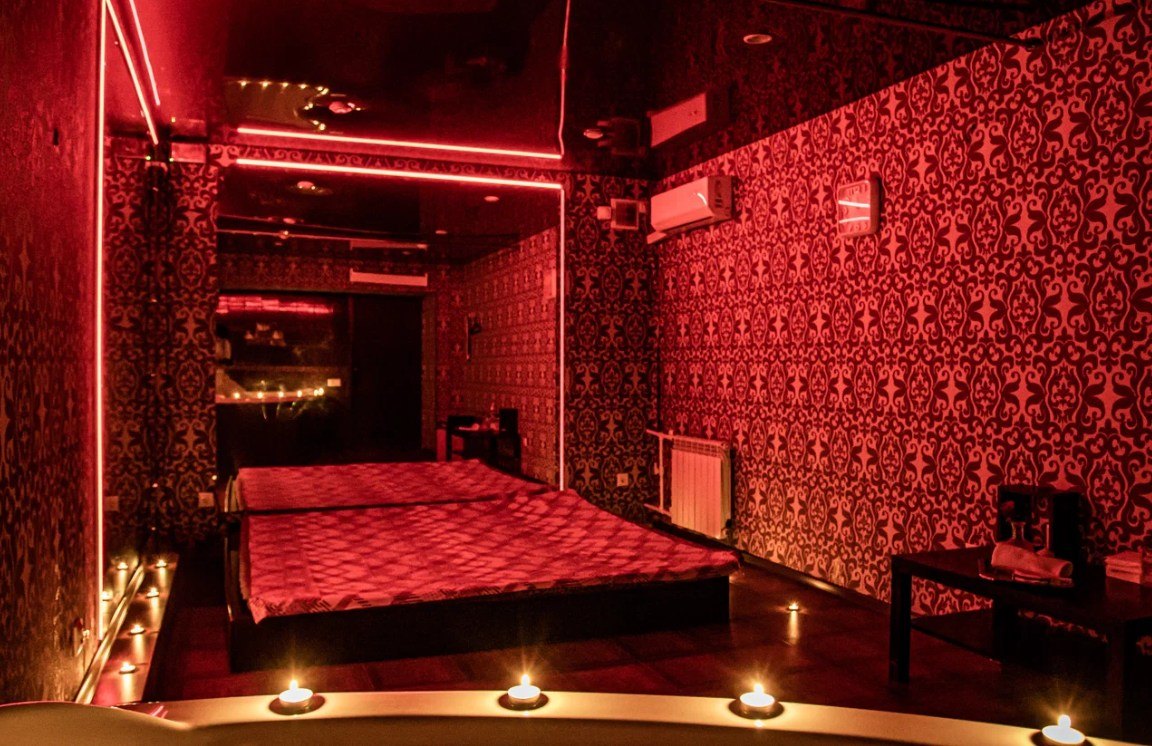 Emmanuel Gentleman`s Privat Club - Erotic Massage in Volgograd, Russia