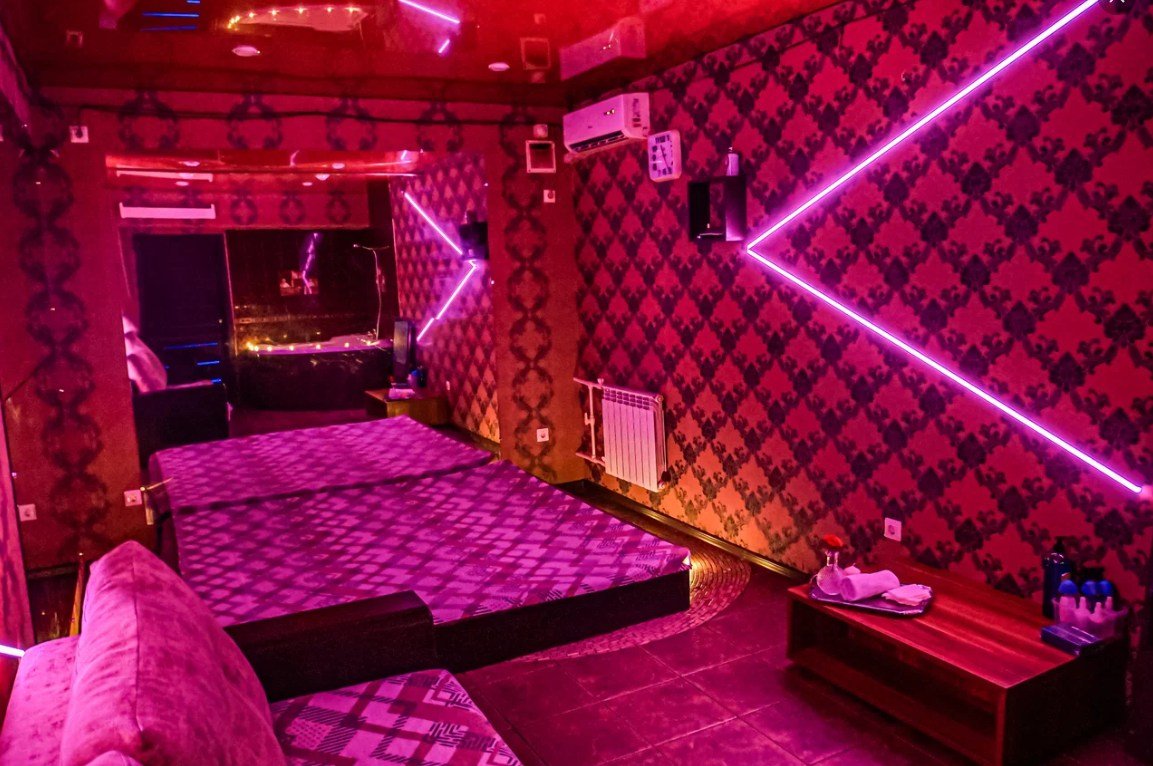 Emmanuel Gentleman`s Privat Club - Erotic Massage in Volgograd, Russia