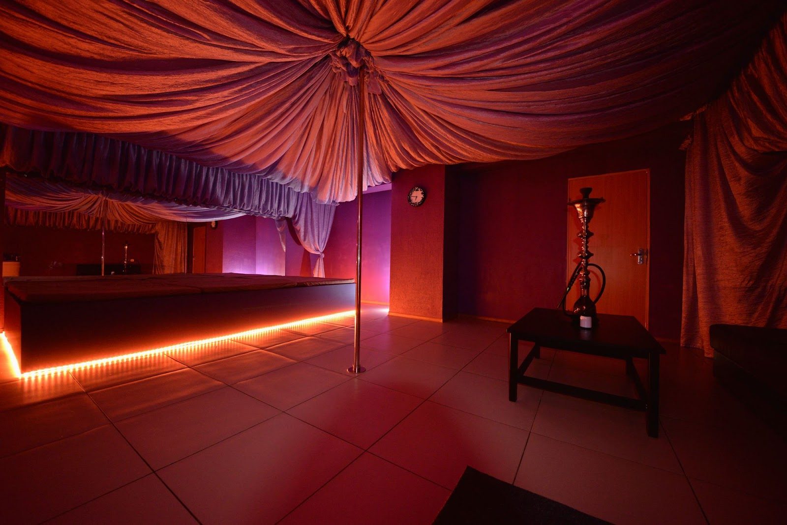 Muzhskoy Relaks Salon Kleopatra - Erotic Massage in Volgograd, Russia
