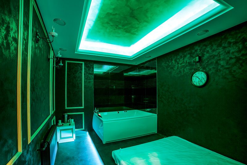 Red Rooms - Erotic Massage in Volgograd, Russia