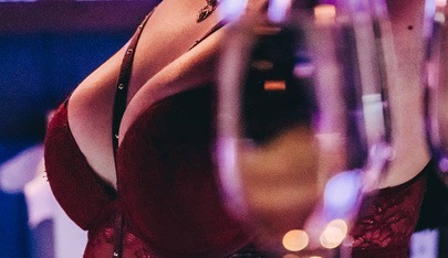 Шоу-бар Nuart � Cтриптиз & Lounge - Nightclub in Volgograd, Russia