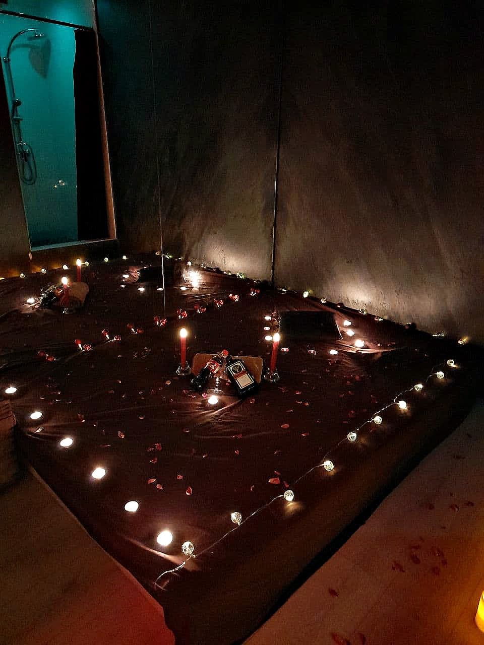 Dzhumandzhi (Jumanji) - Erotic Massage in Yekaterinburg, Russia