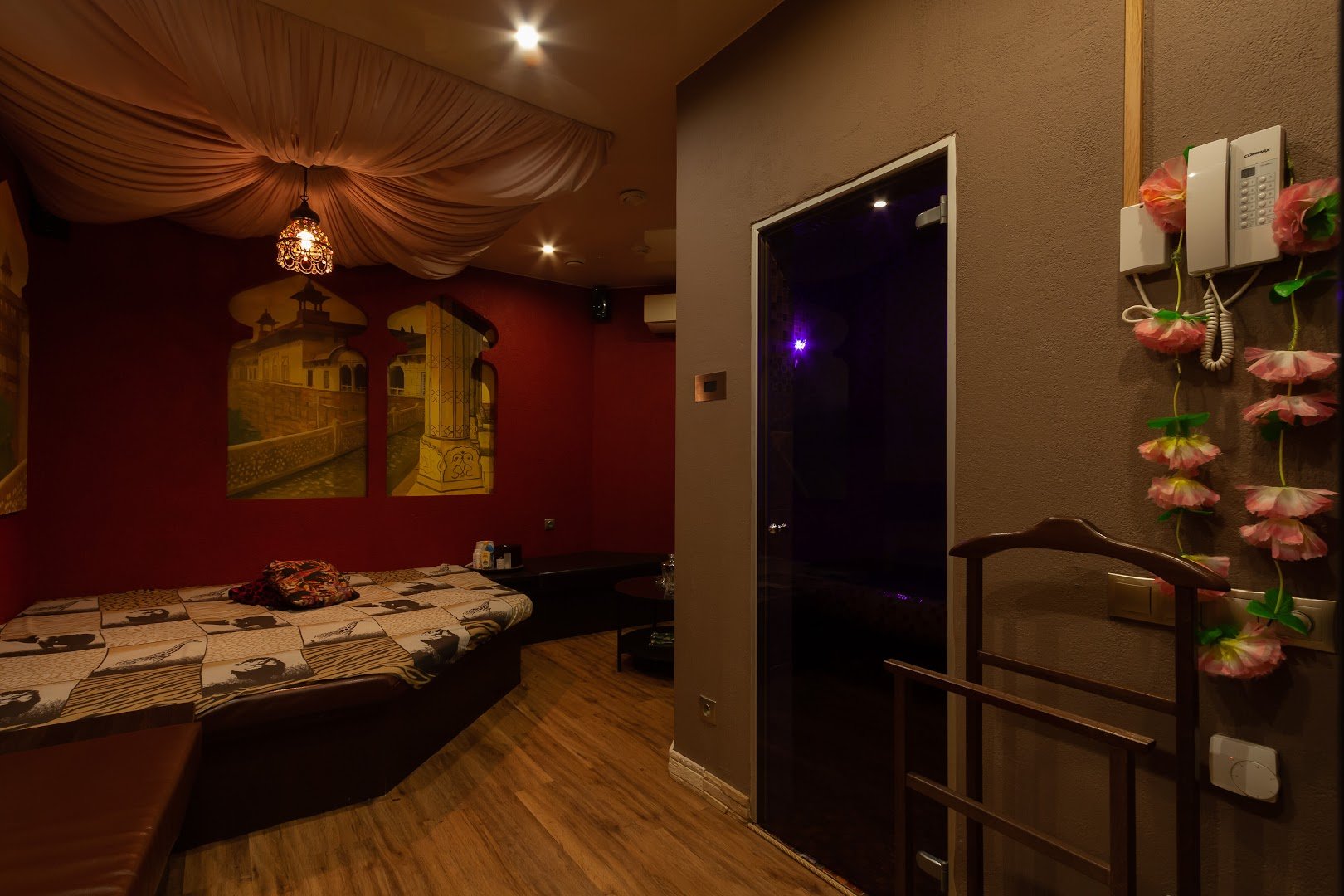 Imperia | Men's Club Yekaterinburg - Erotic Massage in Yekaterinburg, Russia
