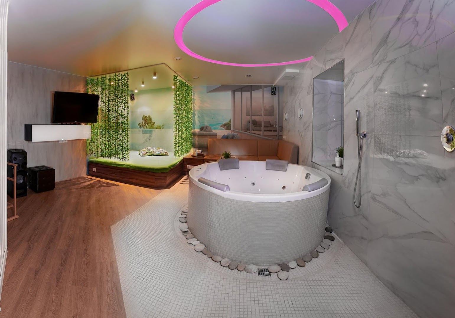 Imperia | Men's Club Yekaterinburg - Erotic Massage in Yekaterinburg, Russia