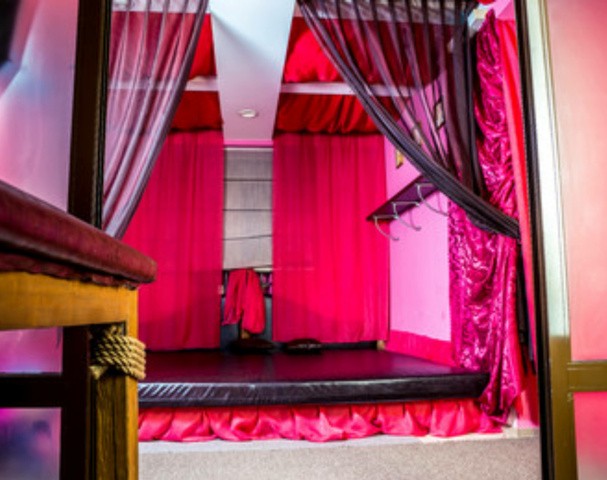 Krugeva Vip - Erotic Massage in Yekaterinburg, Russia