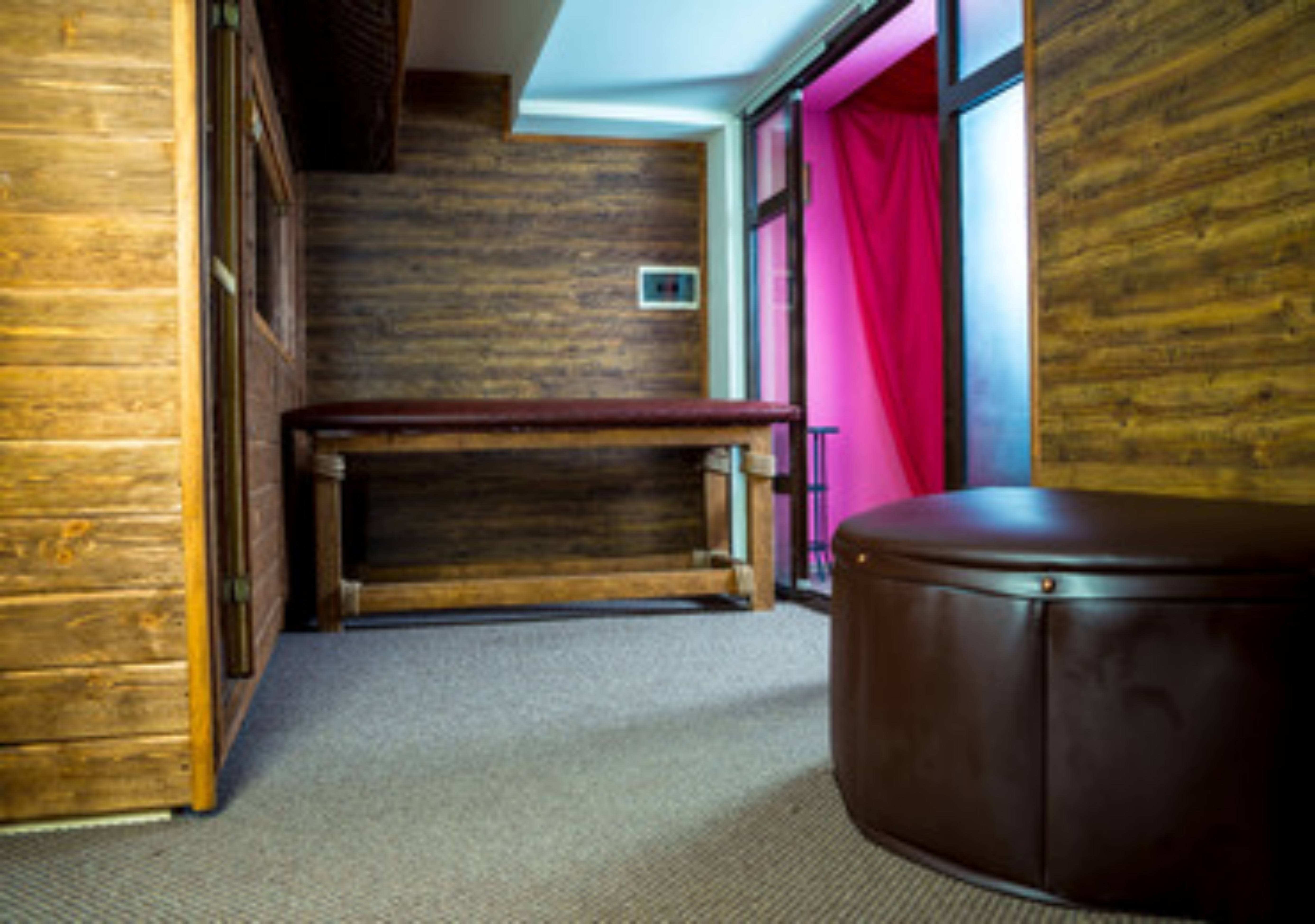 Krugeva Vip - Erotic Massage in Yekaterinburg, Russia