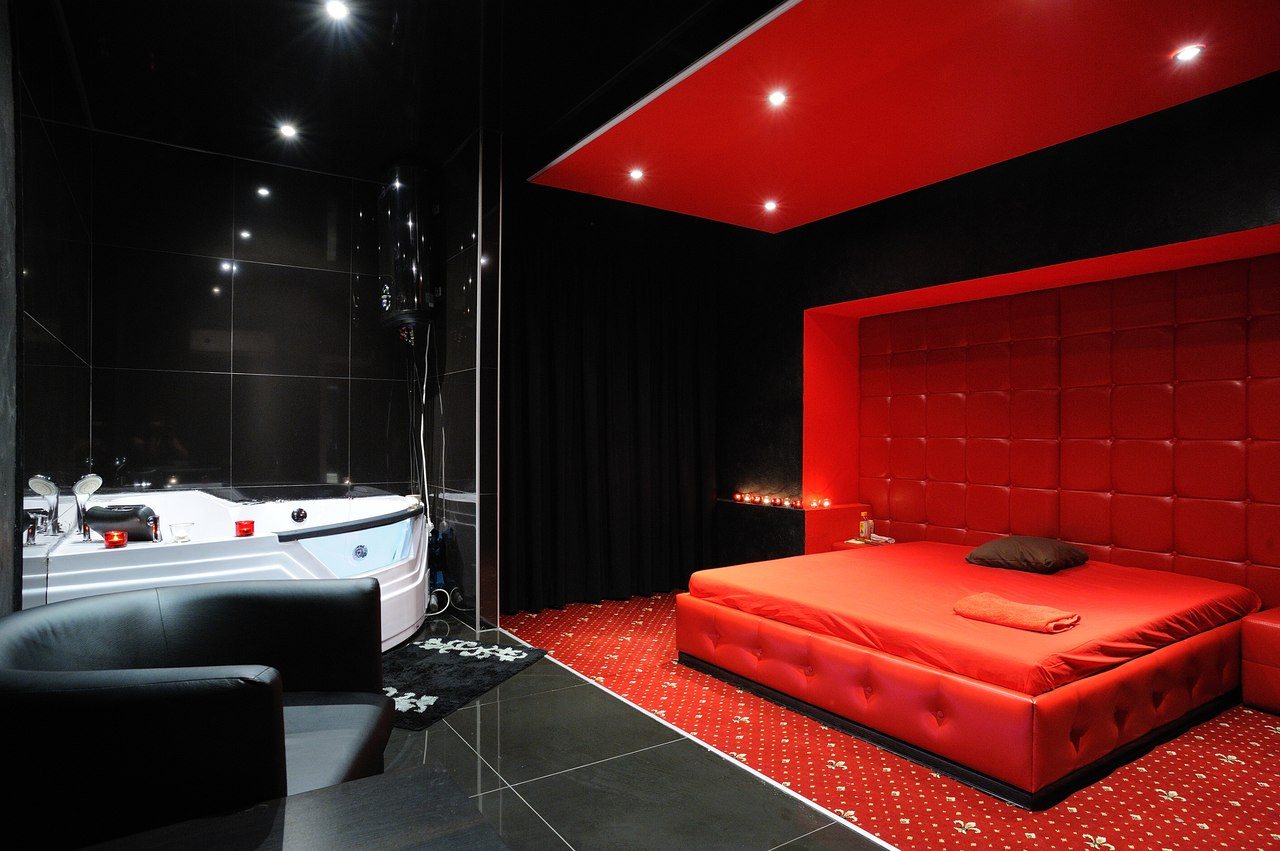 Massazhnyy Salon Vip - Erotic Massage in Yekaterinburg, Russia