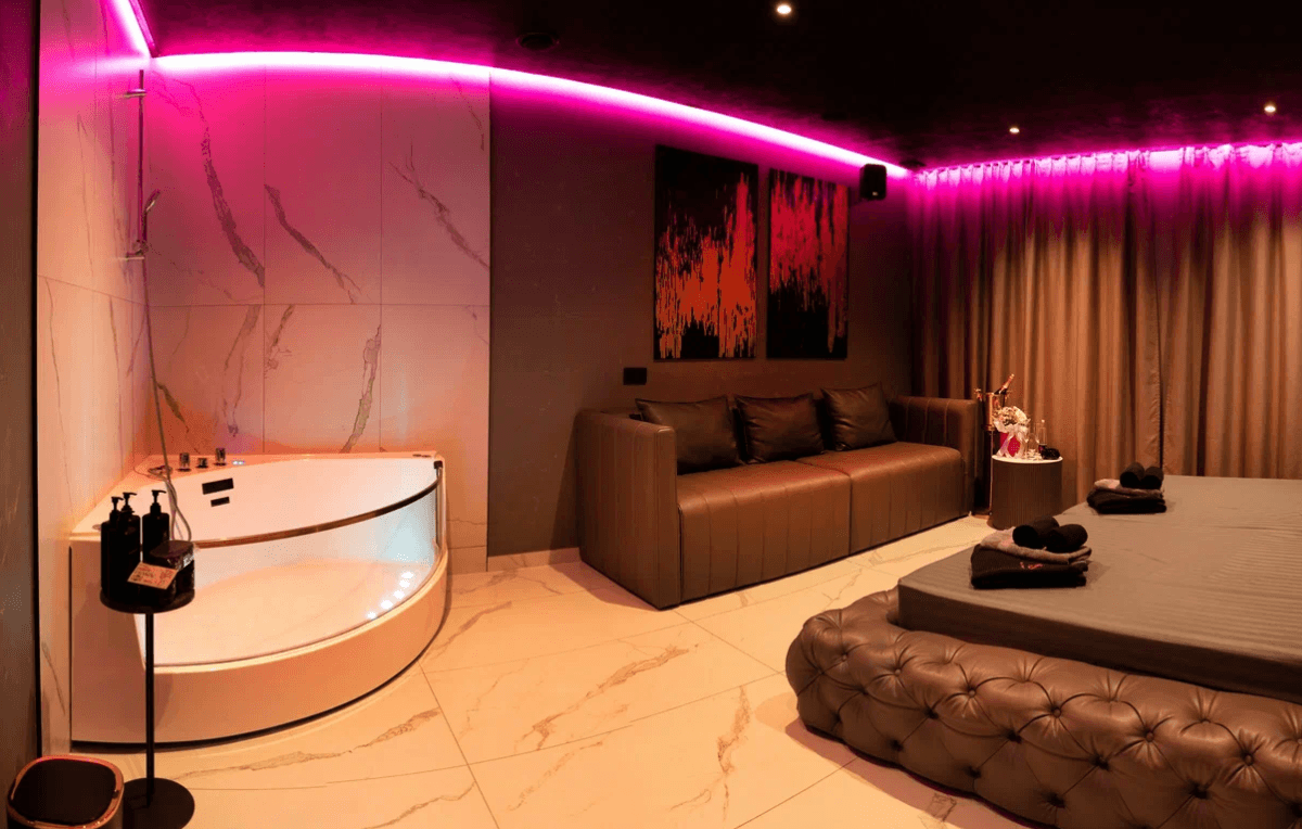 Мужской салон Natali Spa - Erotic Massage in Yekaterinburg, Russia