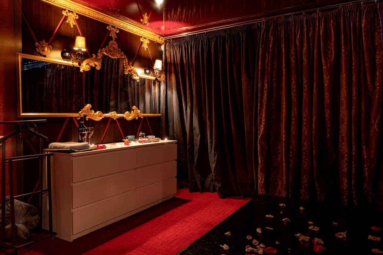Oblaka - Erotic Massage in Yekaterinburg, Russia