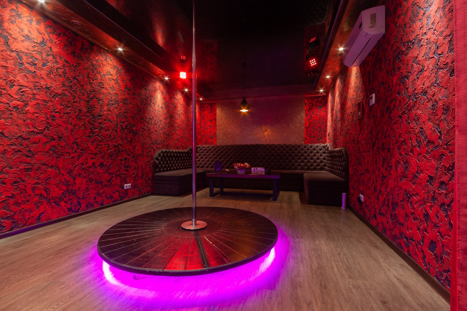 Rasputin - Erotic Massage in Yekaterinburg, Russia