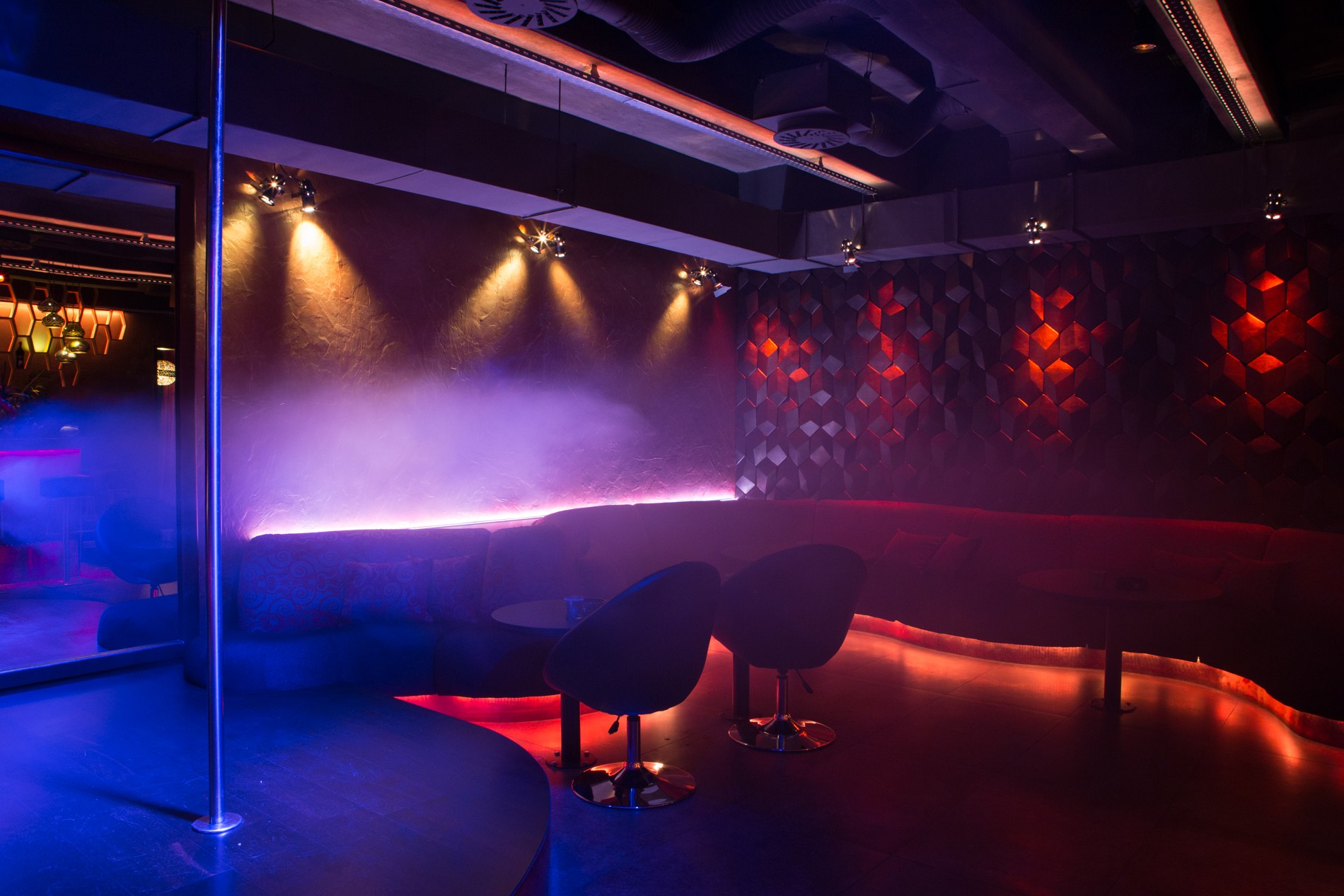 Moulin Rouge Strip Club - Nightclub in Bratislava Stare Mesto, Slovakia