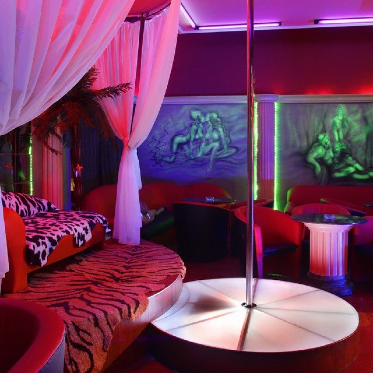Babylon Sauna Night Club - Nightclub in Bratislava, Slovakia