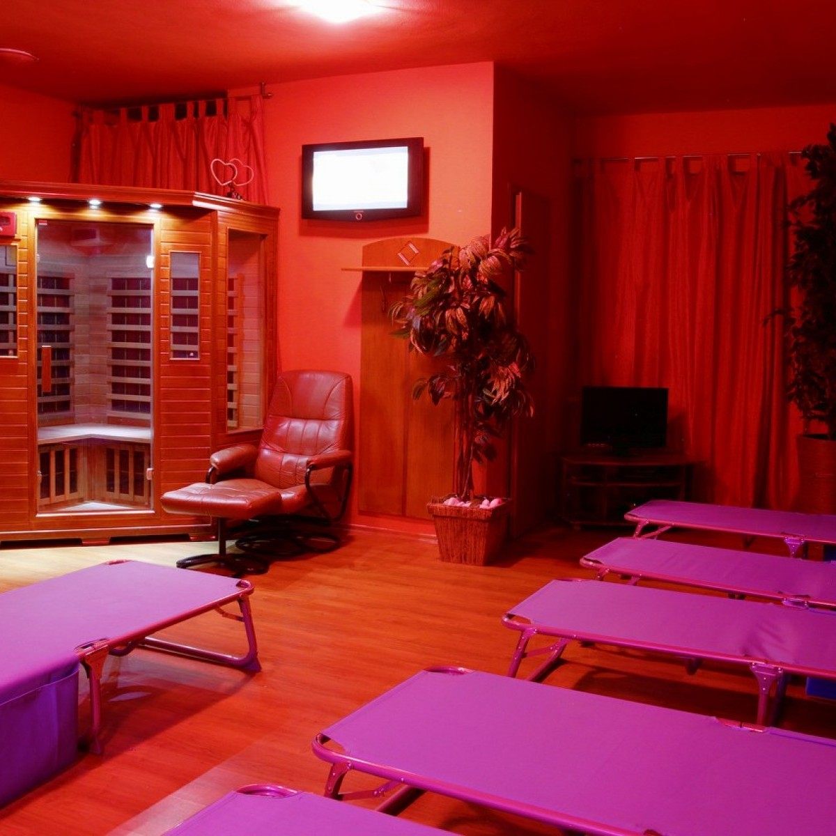 Babylon Sauna Night Club - Nightclub in Bratislava, Slovakia