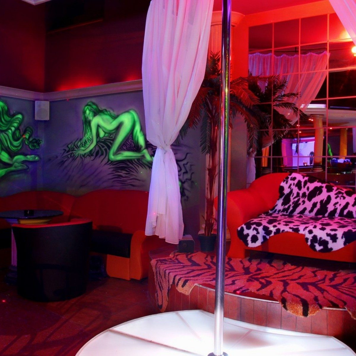Babylon Sauna Night Club - Nightclub in Bratislava, Slovakia