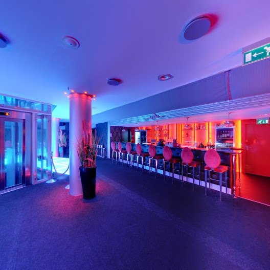Carat Night Club - Nightclub in Bratislava, Slovakia