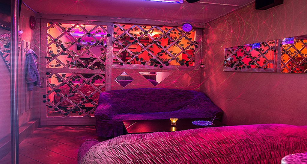 Aladin Erotic Night Club - Brothel in Poprad, Slovakia